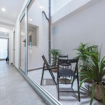 House In Palmas Near Playa De Canteras 度假居
